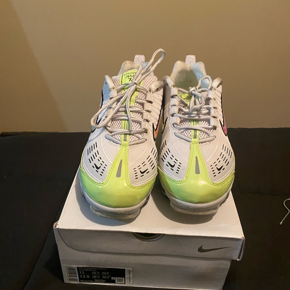 2019 Vapormax LX